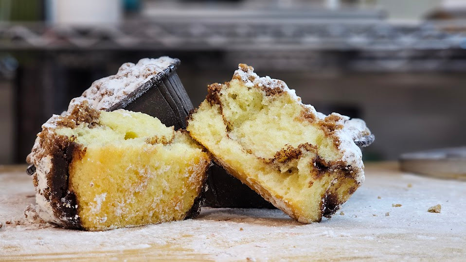 white lily cinnamon crumb cake Cinnamon Crumb Cake
